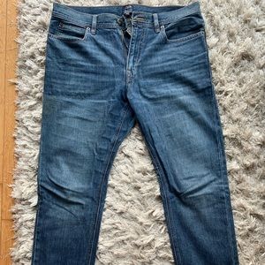 J CREW Mens Jeans. Style: SUTTON. SIZE: 34X32